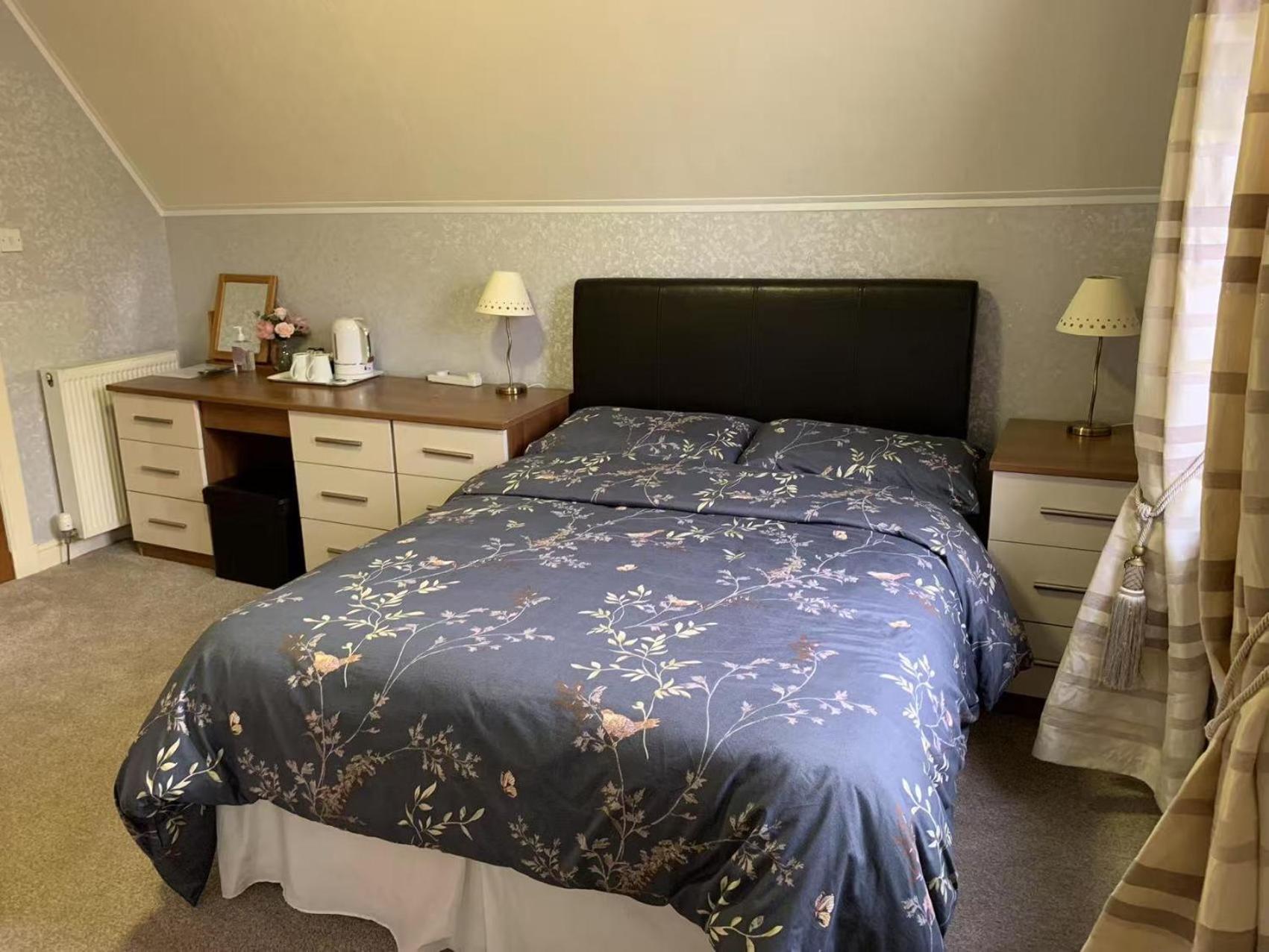 Hillhouse Hotell Edinburg Exteriör bild